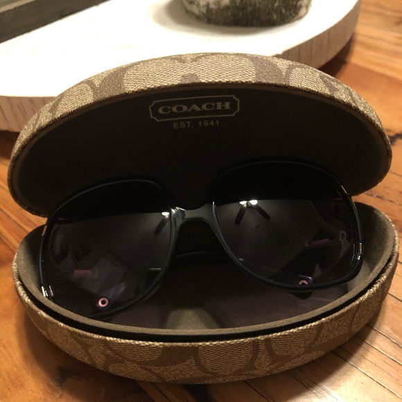 COPY - Coach Sun Glasses - Picture 1 of 3